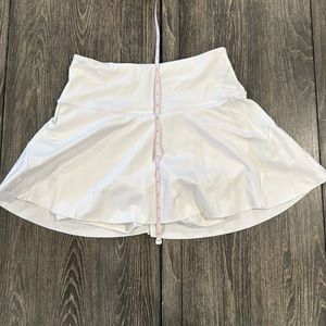 Athleta xs white ace tennis skort 13.5”